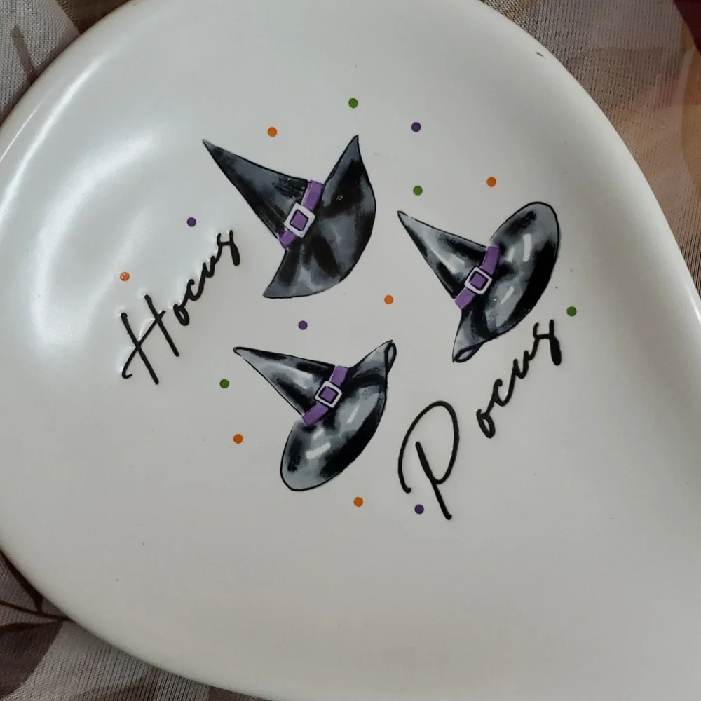 Hocus Pocus Spoon Rest‎ - Picture 2 of 5